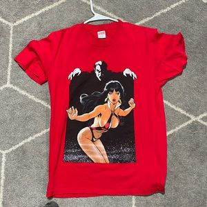 Supreme size m perfect condition